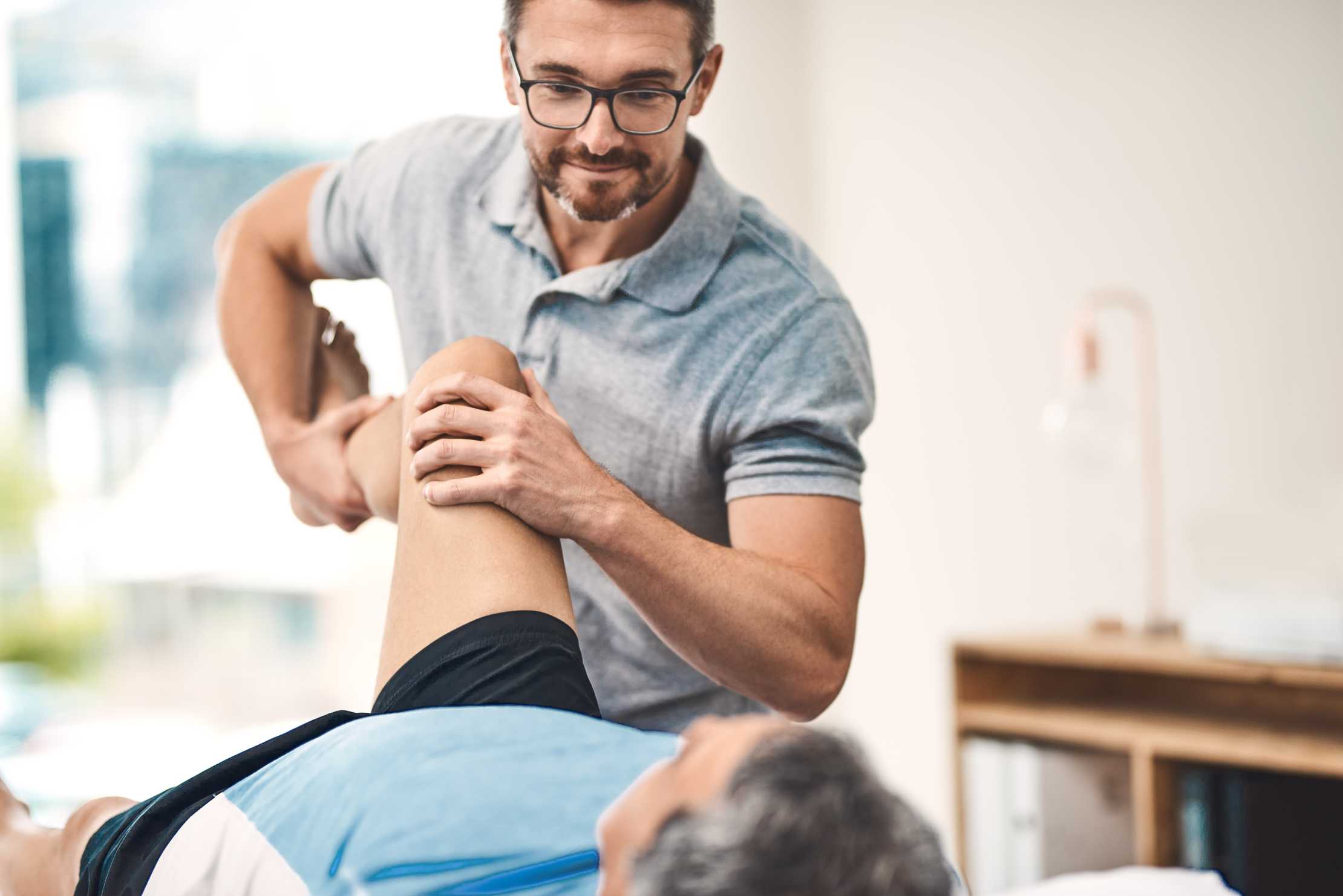 Pravice iz obveznega zdravstvenega zavarovanja za osebe z multiplo sklerozo