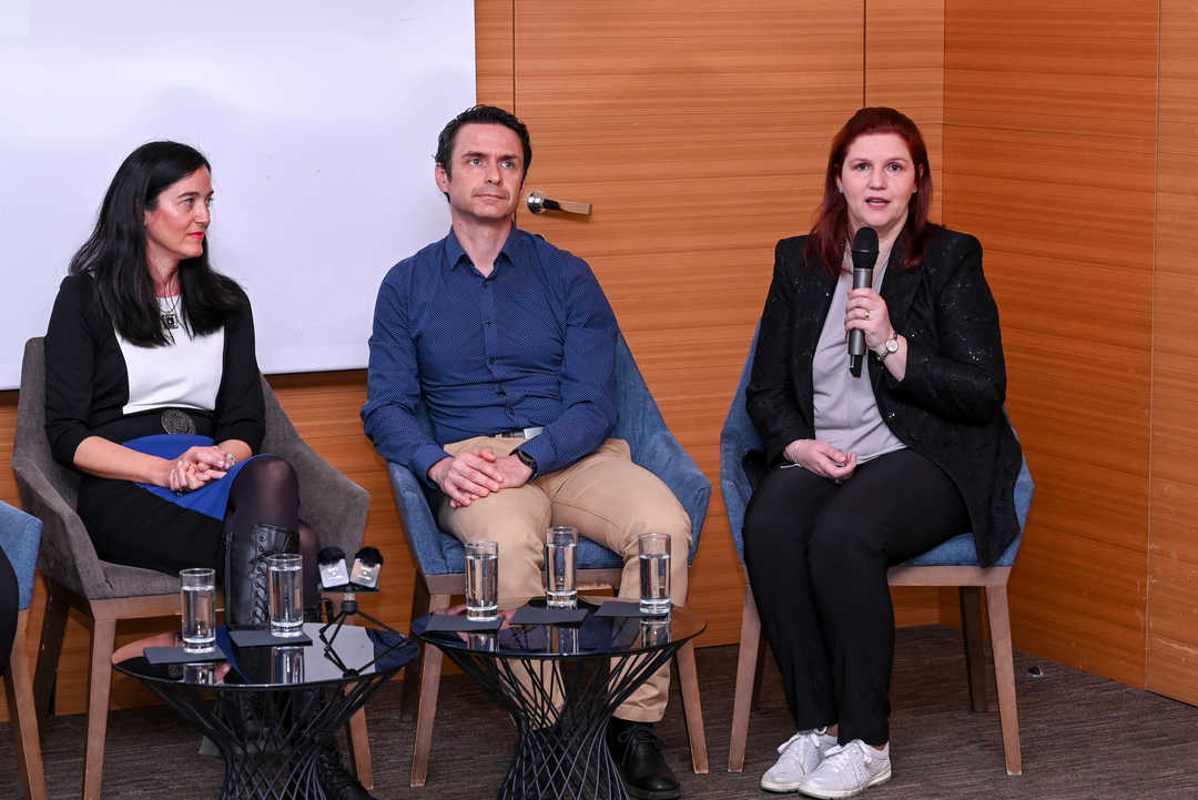 spregovorimo-o-custvih-MS